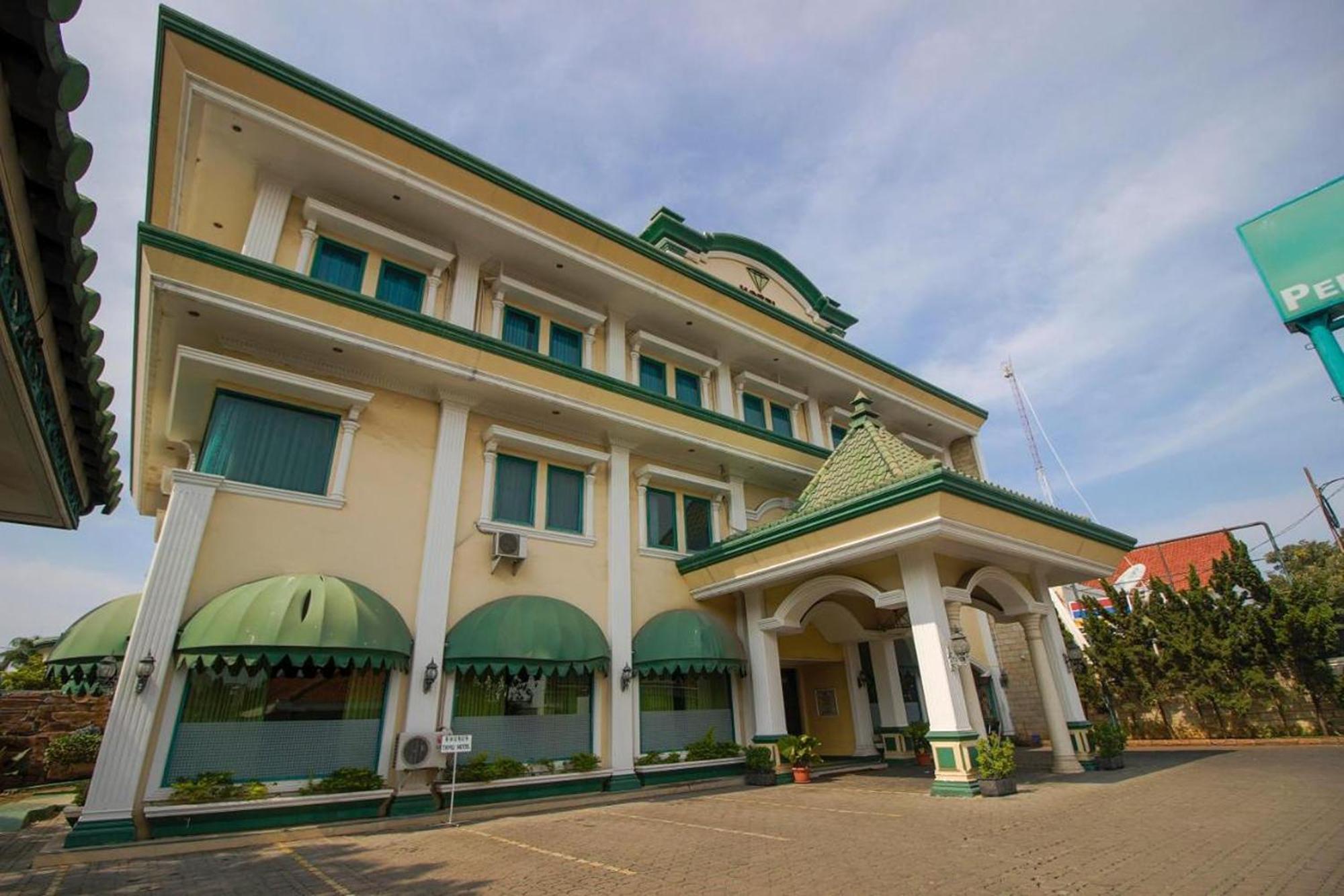 Permata Hijau Hotell Cirebon Eksteriør bilde