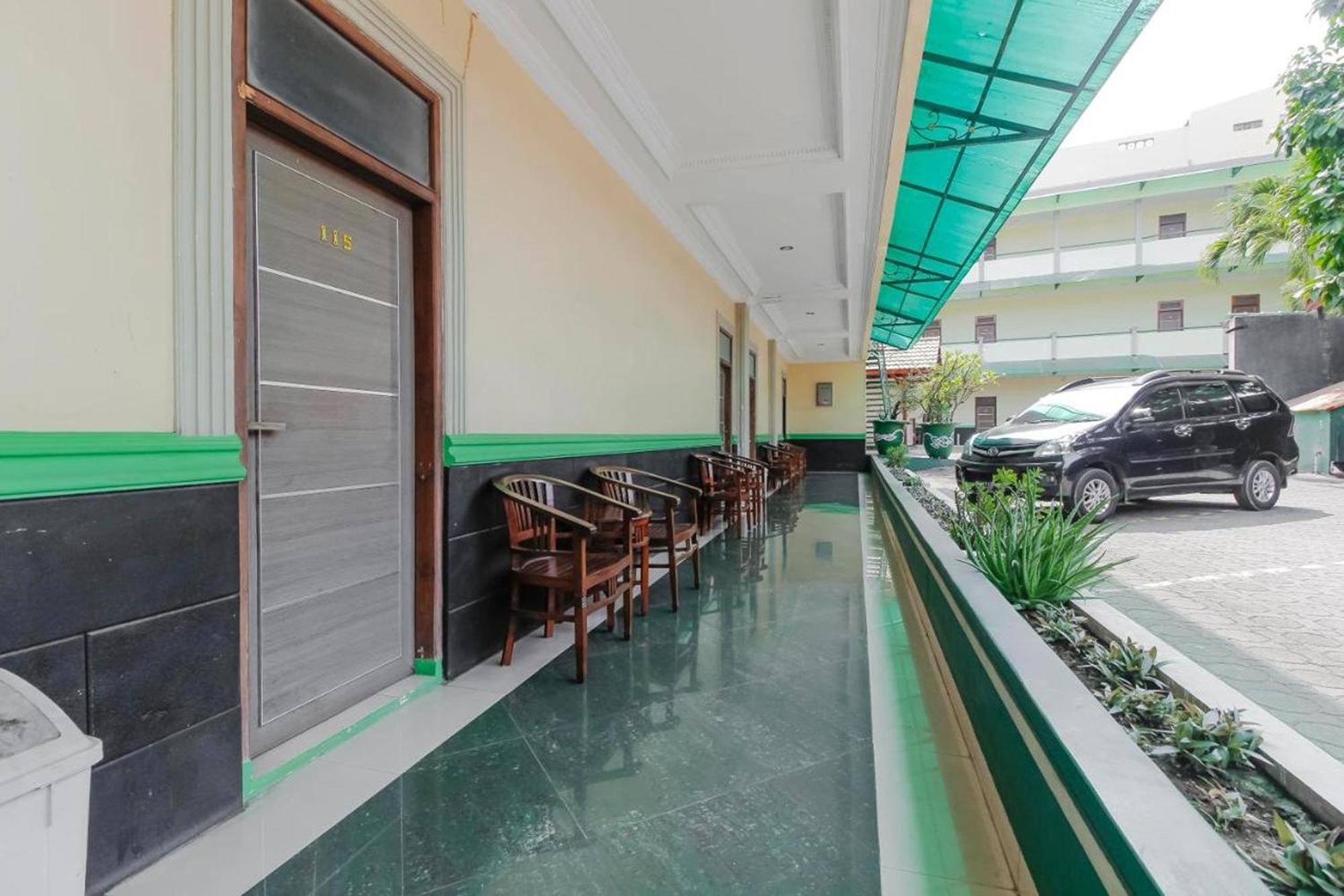 Permata Hijau Hotell Cirebon Eksteriør bilde