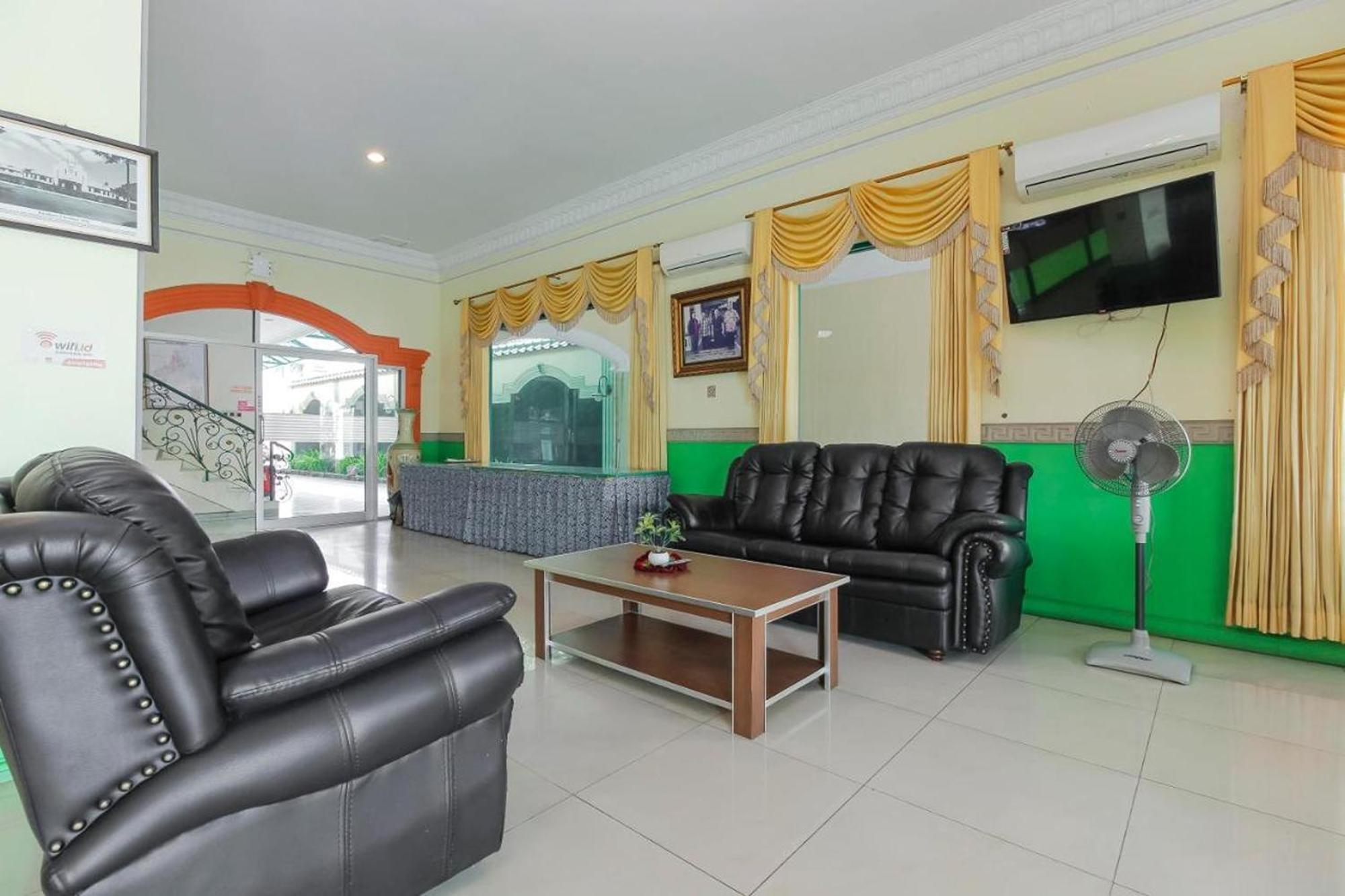 Permata Hijau Hotell Cirebon Eksteriør bilde